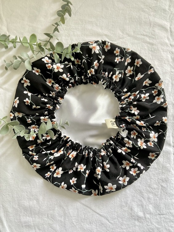 Bonnet de Soin en Satin – Image 3