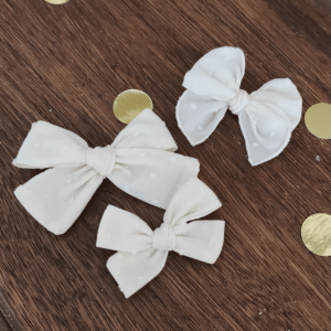La barrette noeud blanc