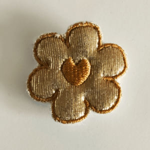Broche fleur dorée
