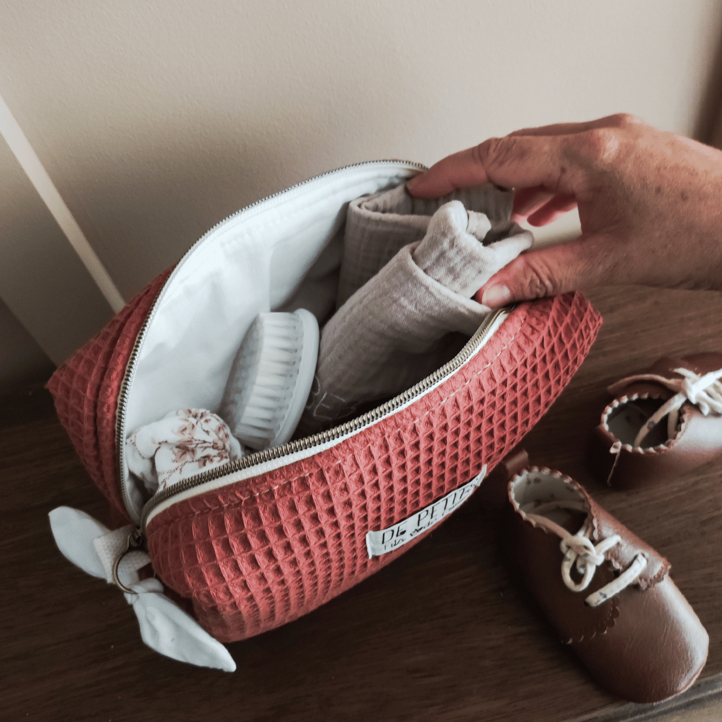 Trousse de toilette nid d’abeille – Image 4