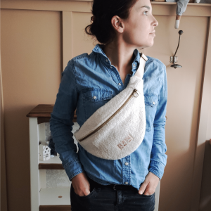 Le sac banane moumoute – Femme